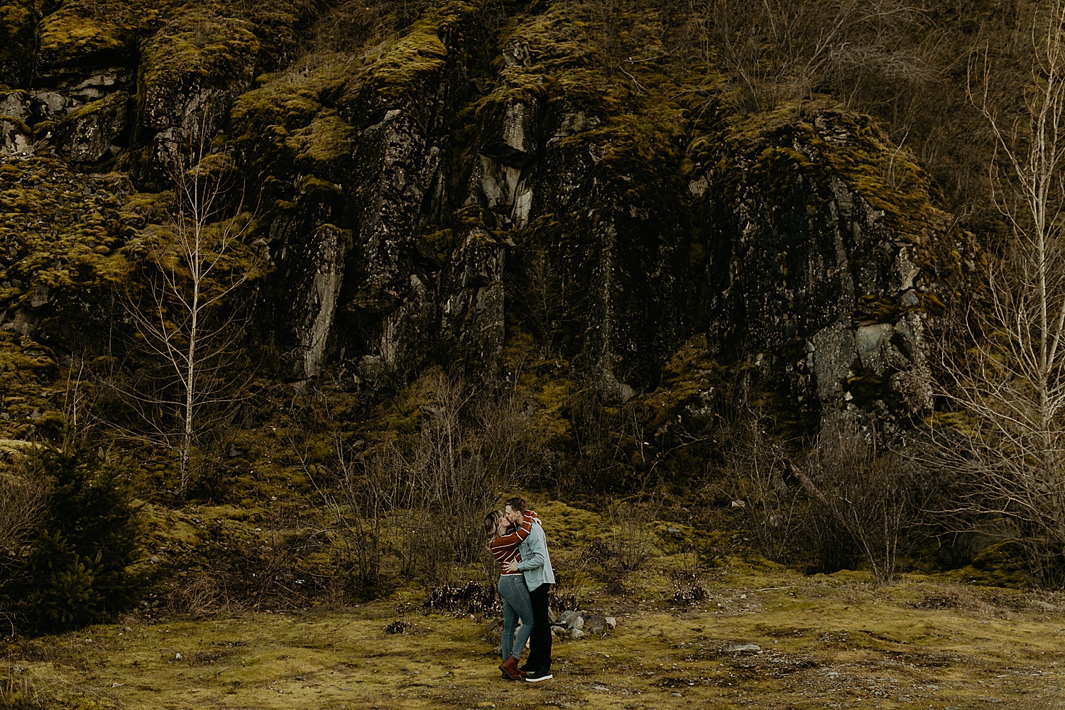 Government Cove Engagement Photos in Oregon // KMT Photos