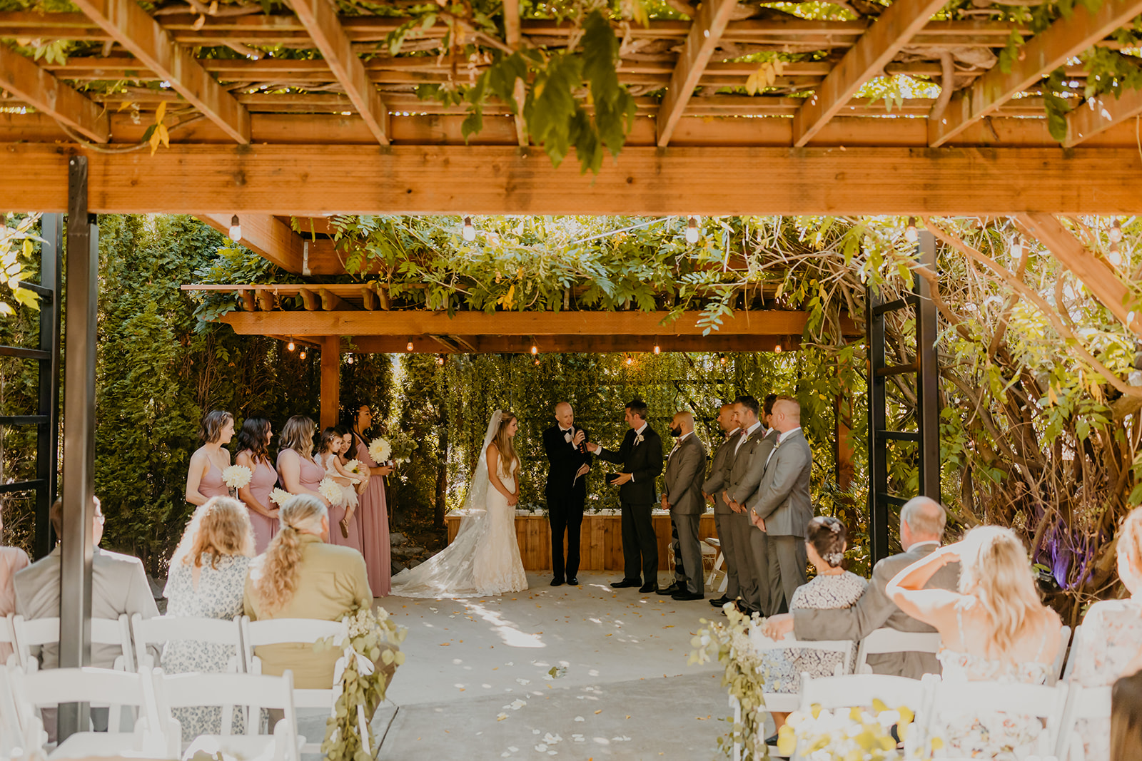 Troutdale House Wedding