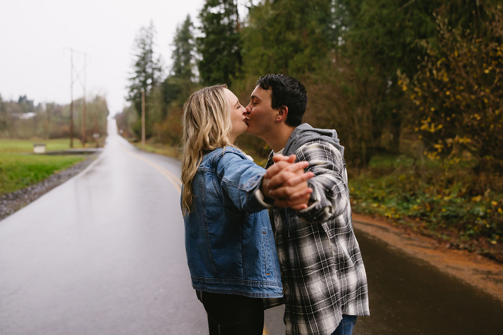 engagement photos in portland oregon